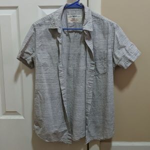 🌷Urban pipeline big boys button down shirt Small